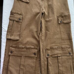 Men's Tan Cargo Pants